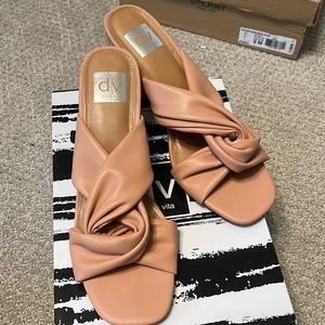 Dolce Vita Milna Heel 9.5